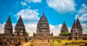 Candi Prambanan menjadi salah satu ikon wisata Yogyakata