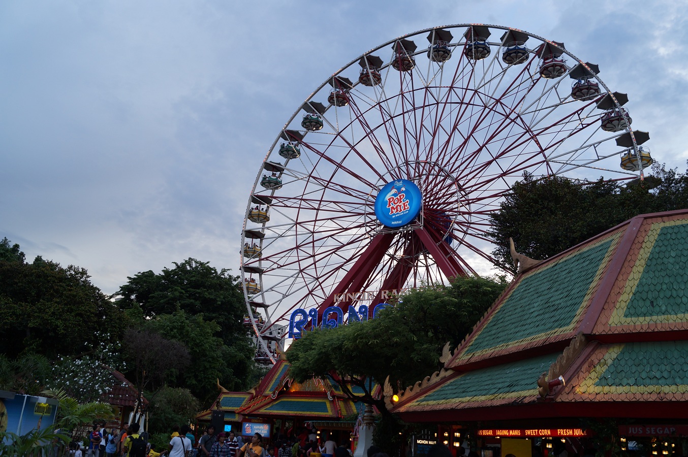 Taman Impian Jaya Ancol, taman rekreasi paling populer di Jakarta