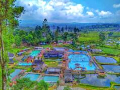 Berbagai jenis kolam renang di Pemandian Air Panas Cibolang Bandung