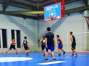 Bermain basket di Atlas Sport Club