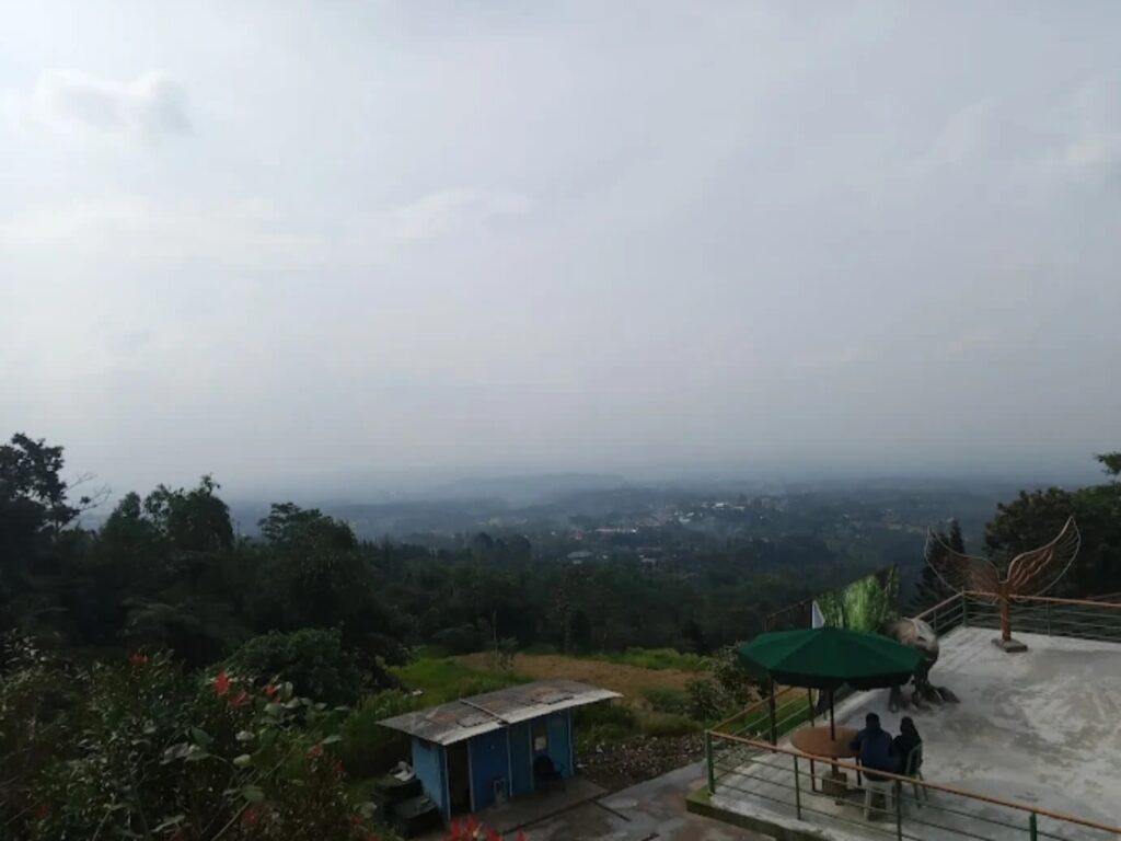 pemandangan Kota Bogor Dari Ketinggian Kampoeng Salaka