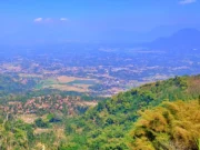 Pemandangan kota Cibatu dari Silayung Park