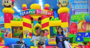Istana Balon di Radja Toys