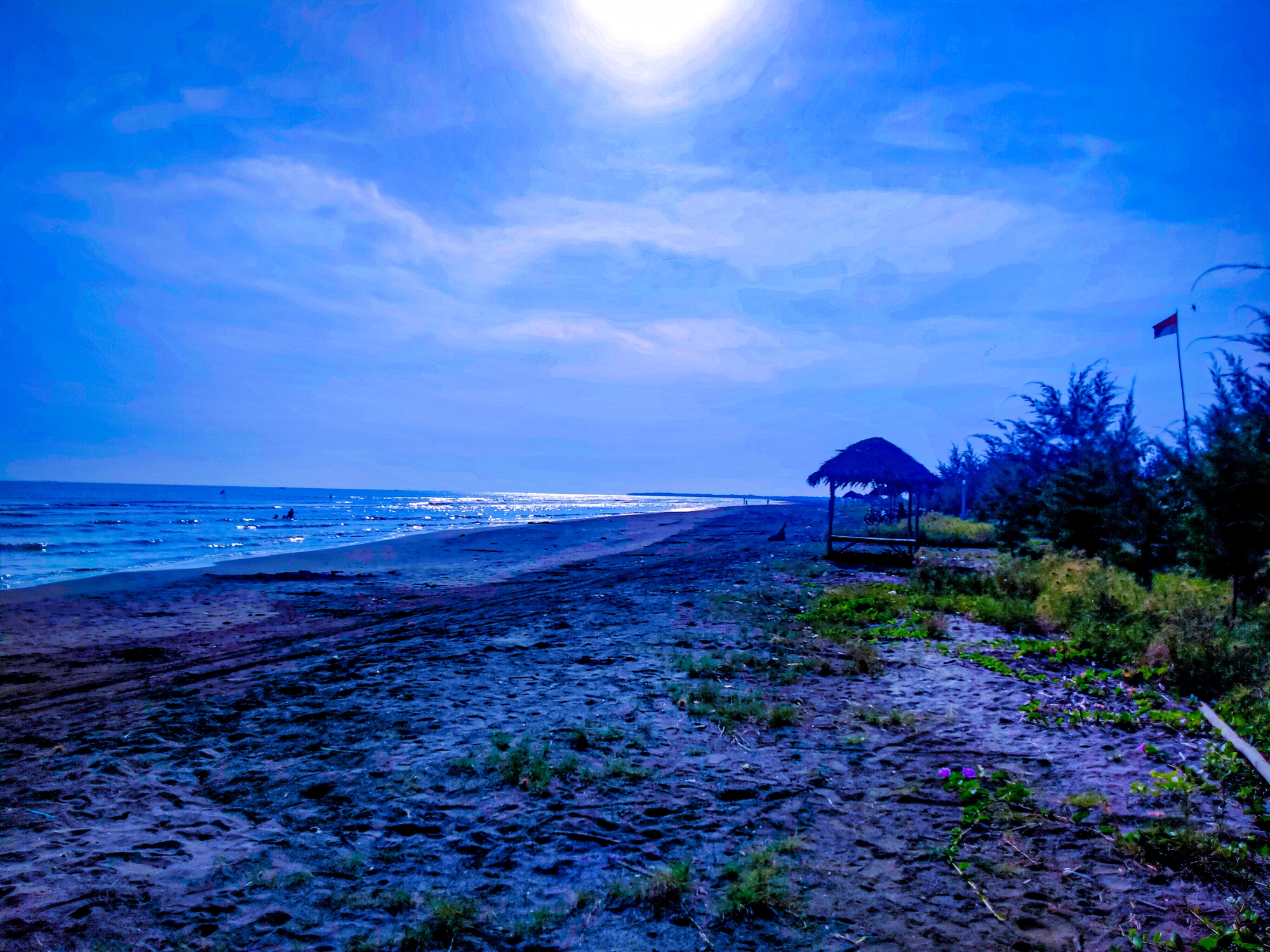 Pemandangan Pantai Tiris Indramayu.