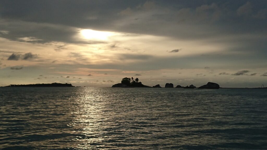 Senja di Tanjung Kelayang