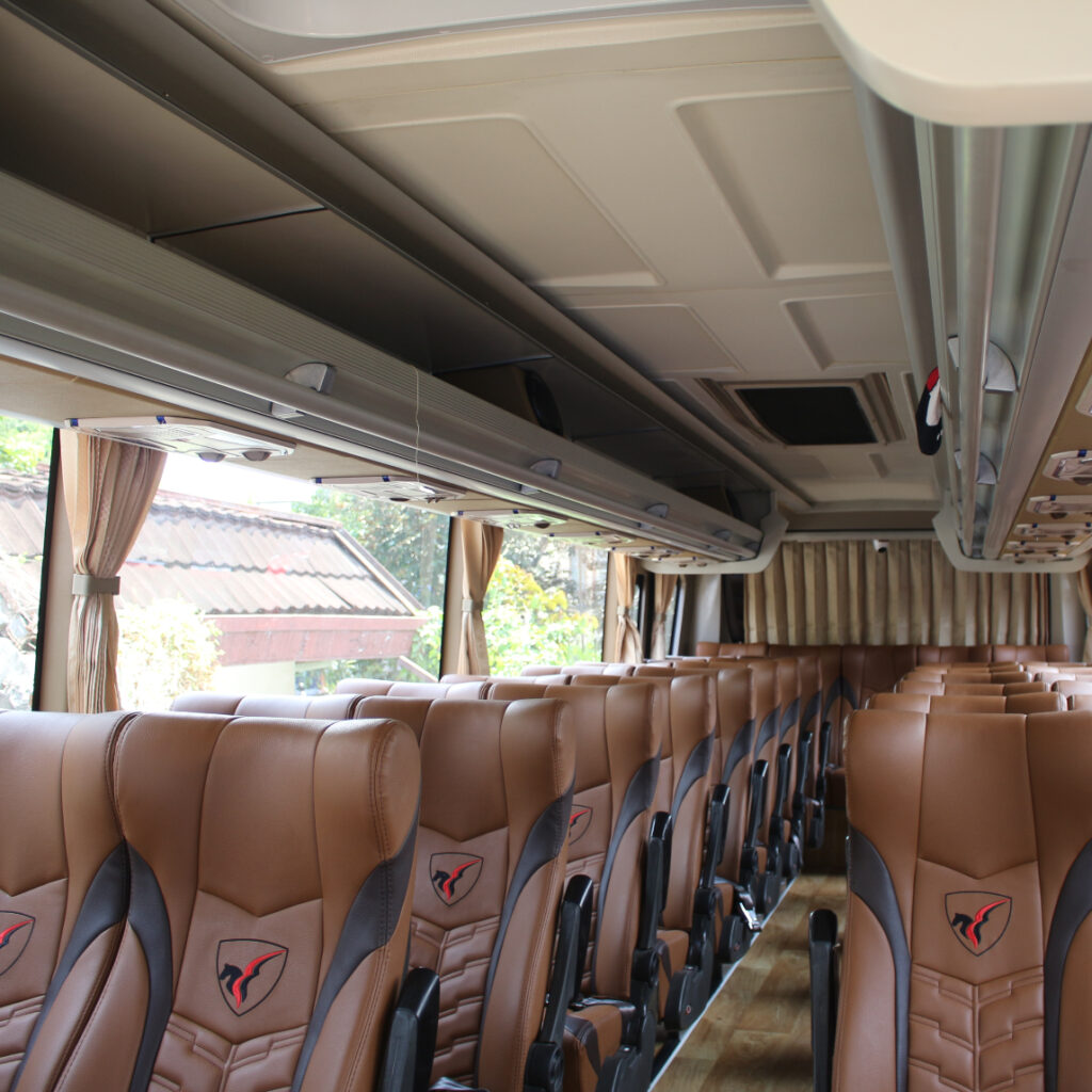 Interior eksklusif bintang lima Bus Sembodo. Sumber: Gmaps/Pool Bus Pariwisata Sembodo.