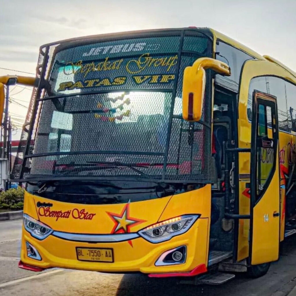 Bus Sempati Star nampak premium. Sumber: Gmpas/Pool Bus & Loket Sempati Star.