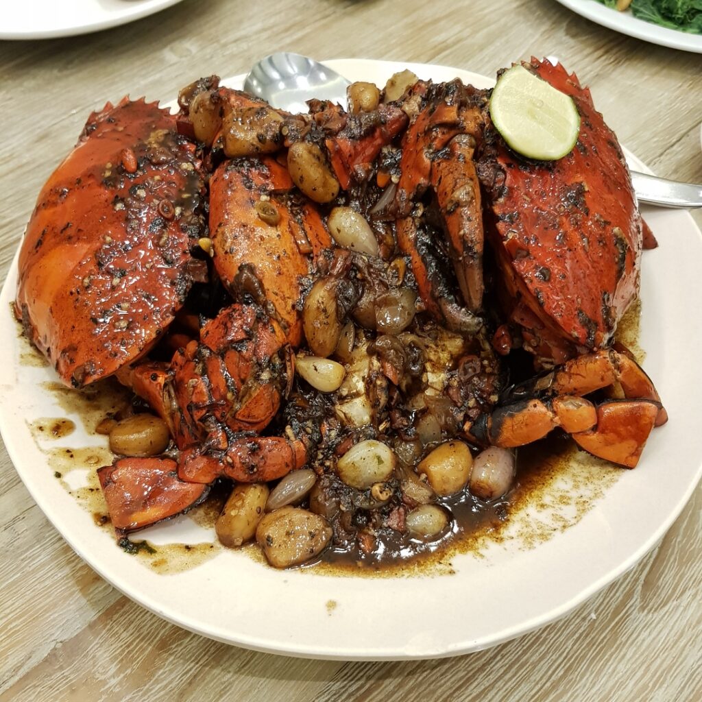 Menu Kepiting saus bawang di Restoran Layar Seafood
