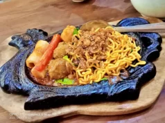 Bakso rusuk Joss menu bakso hotplate jablay