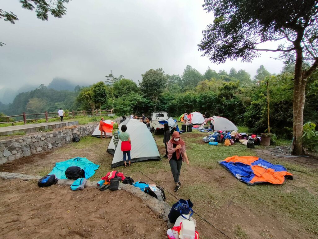 Spot Camping di Nawang Jagad