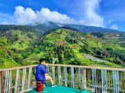 Keindahan lata pegunungan dan perbukitan di Mangli Sky View