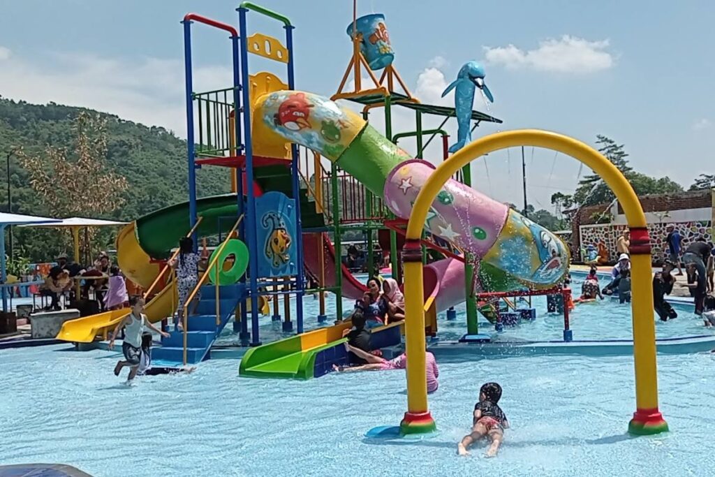 Kolam anak di CK Resort Kolam Ombak