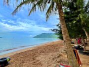 Pantai Carolina Biaya Masuk dan Penginapan di pantai