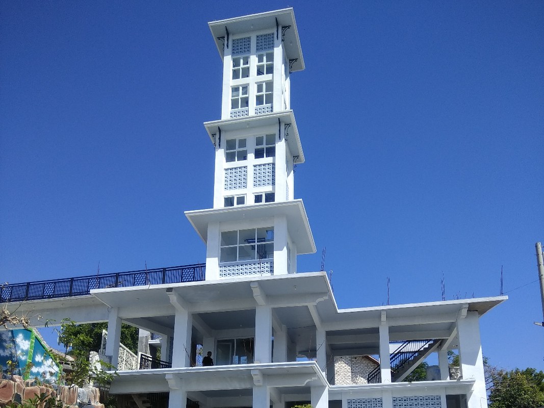 Menara pandang setinggi 24 meter di Sampang Waterpark