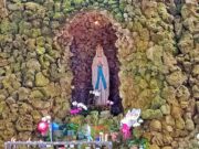 Patung Bunda Maria di Gua Maria Bukit Kanada