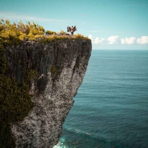 Tebing Karang Boma menjadi spot foto instagrammable