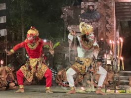 Pertunjukan tari Bali di Agung Rai Museum of Art