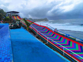 rainbow slide, seluncuran pelangi, perosotan pelangi di Osanna Beach