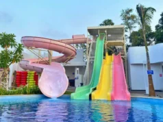 Wahana Perosotan Dewasa di Tropikana Waterpark