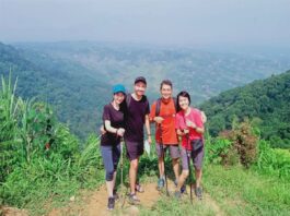 Berkunjung ke Bukit Paniisan - Foto: Instagram/bukitpaniisansentul