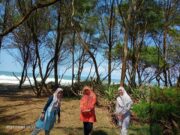 Suasan di Pantai Cangkring Yogyakarta - Foto: Google Maps/Tri Rohadi