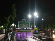 Suasana malam di Alun-Alun Blora