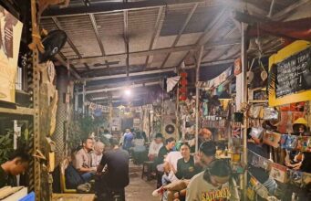 Suasana di kafe Kampoeng Gallery - Foto: Google Maps/Aby Yansyah