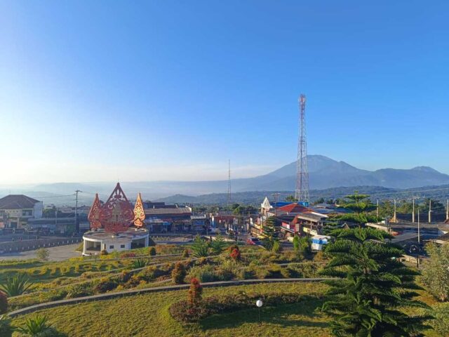 Suasana sejuk di Alun-alun Bandungan Semarang - Foto: Google Maps/Merlina