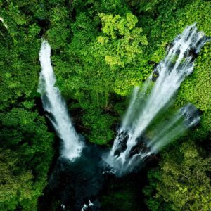 Sekumpul waterfall terlihat dari ketinggian